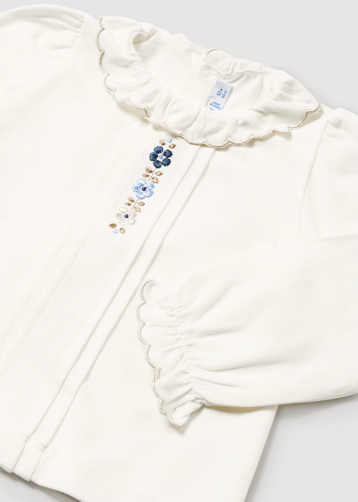 Blusa flores bordadas