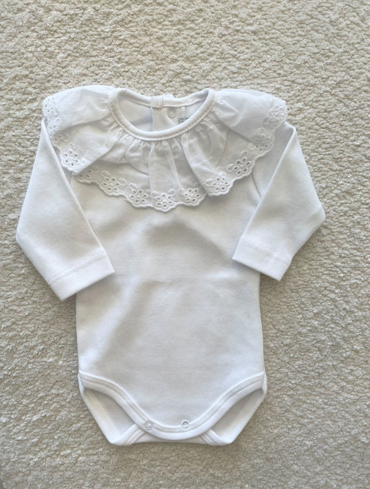 Body con cuello olan bordado manga larga