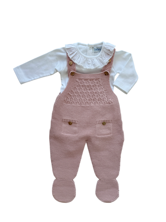 Overol tejido con blusa básica
