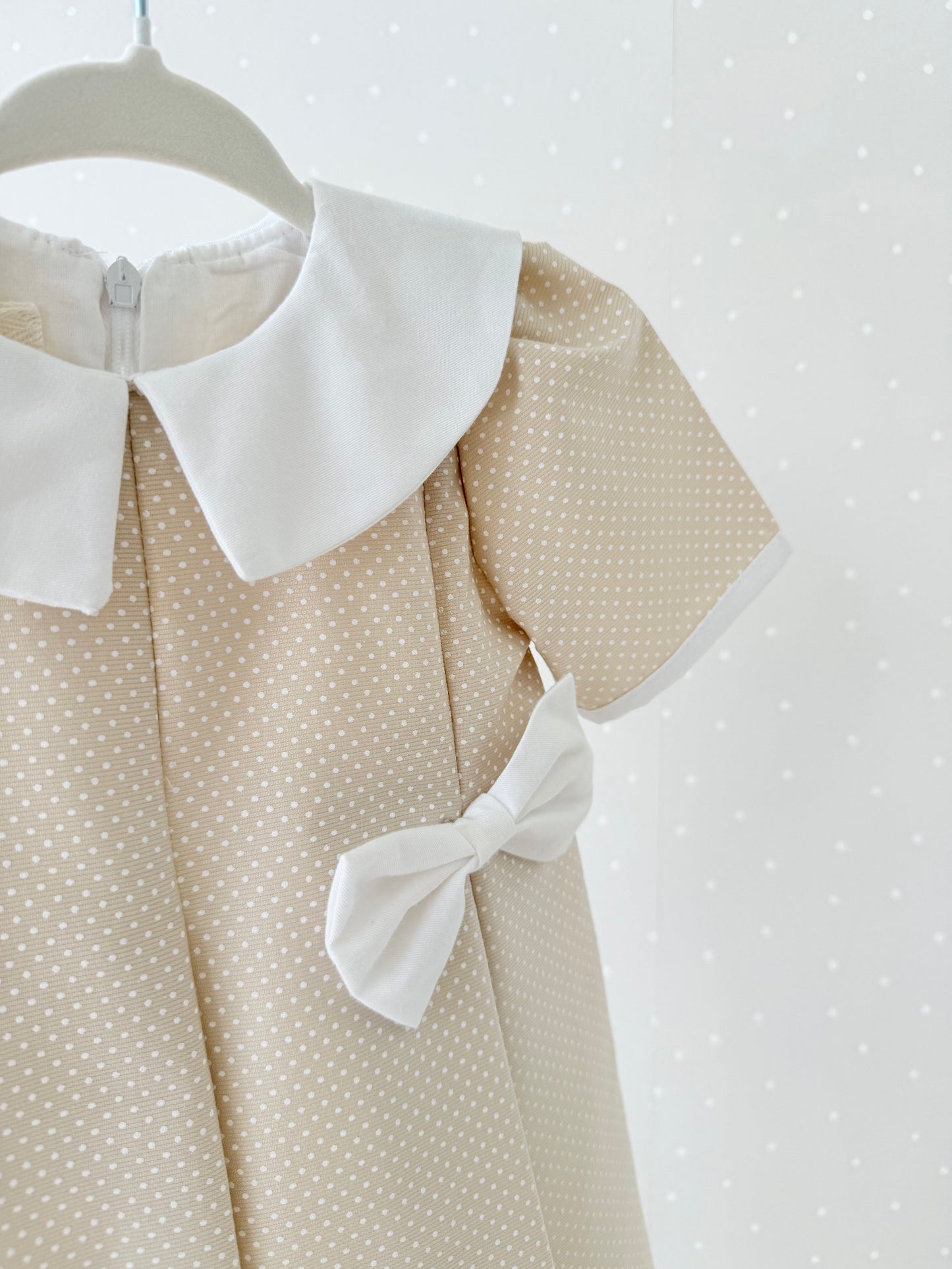 Vestido polka dots con moño