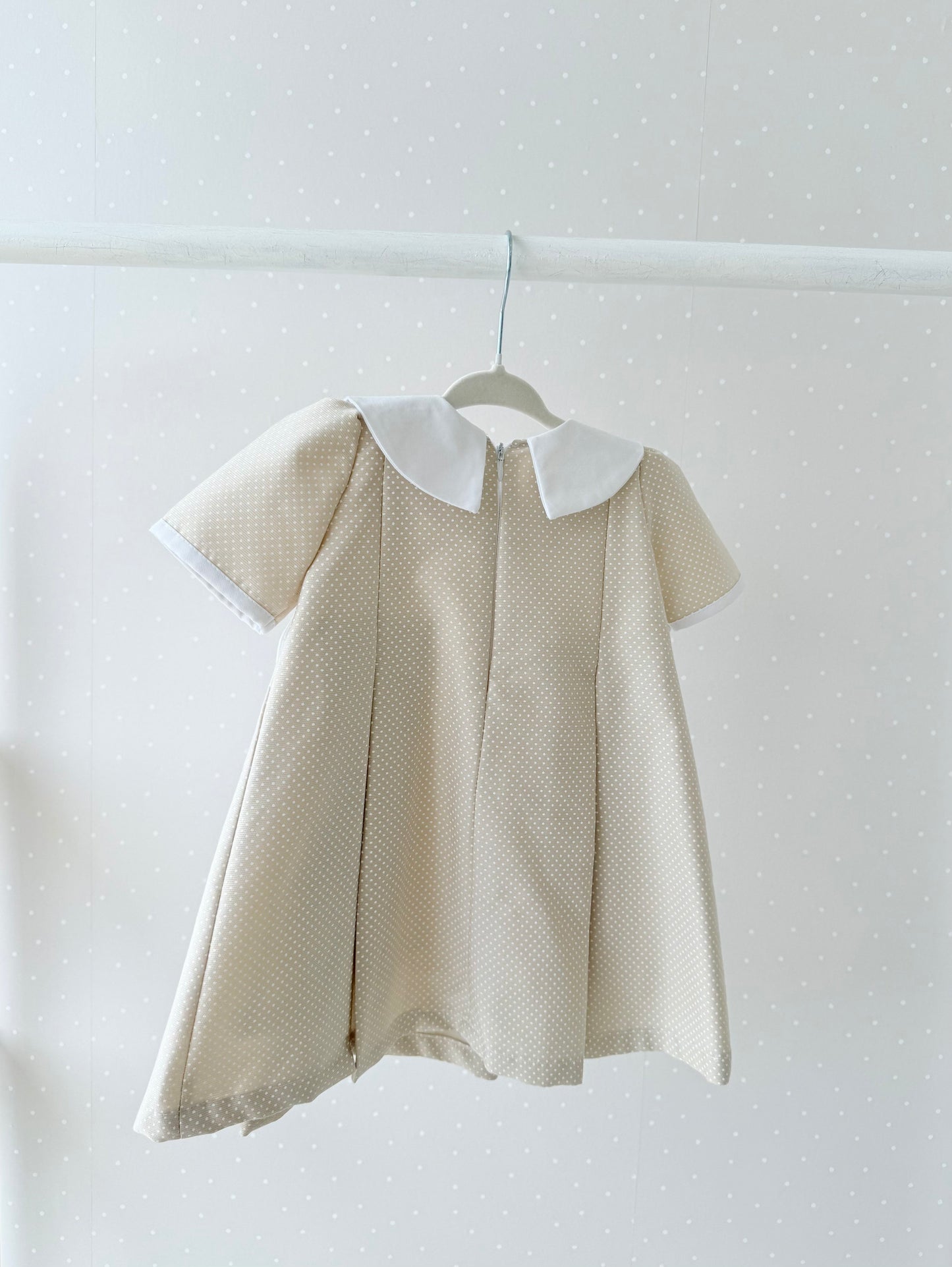 Vestido polka dots con moño