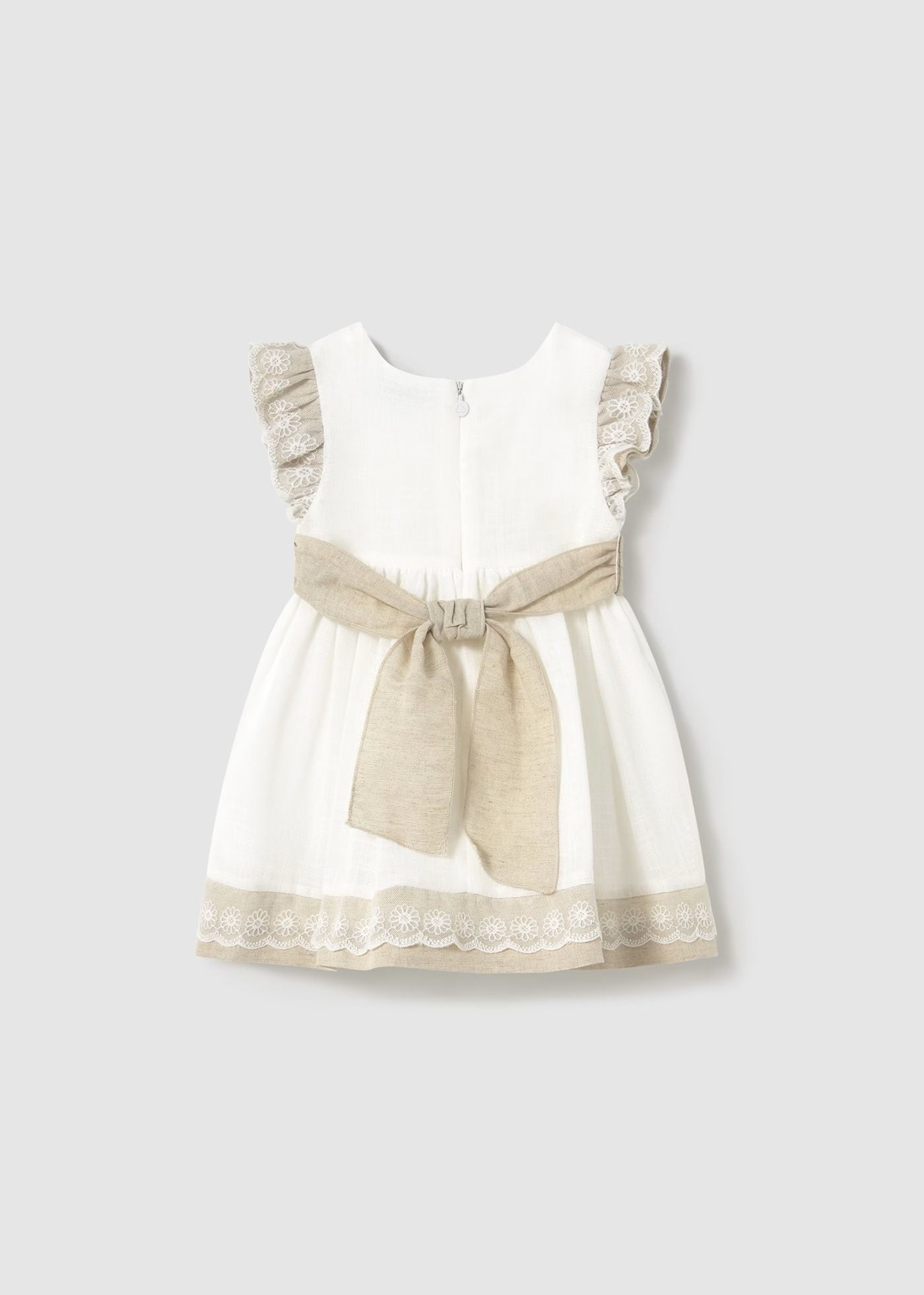 Vestido combinado con lino