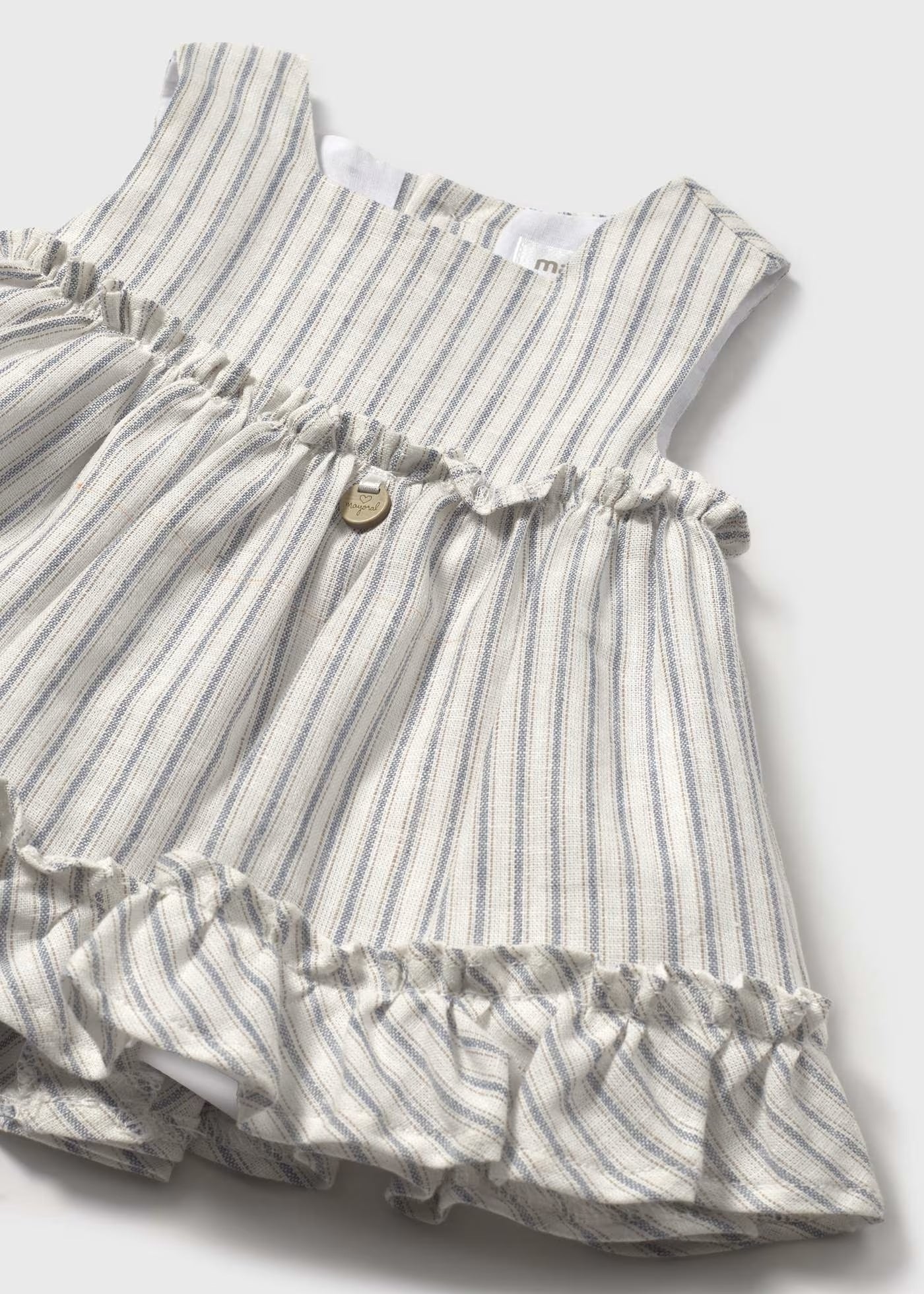 Vestido de rayas con cubrepañal