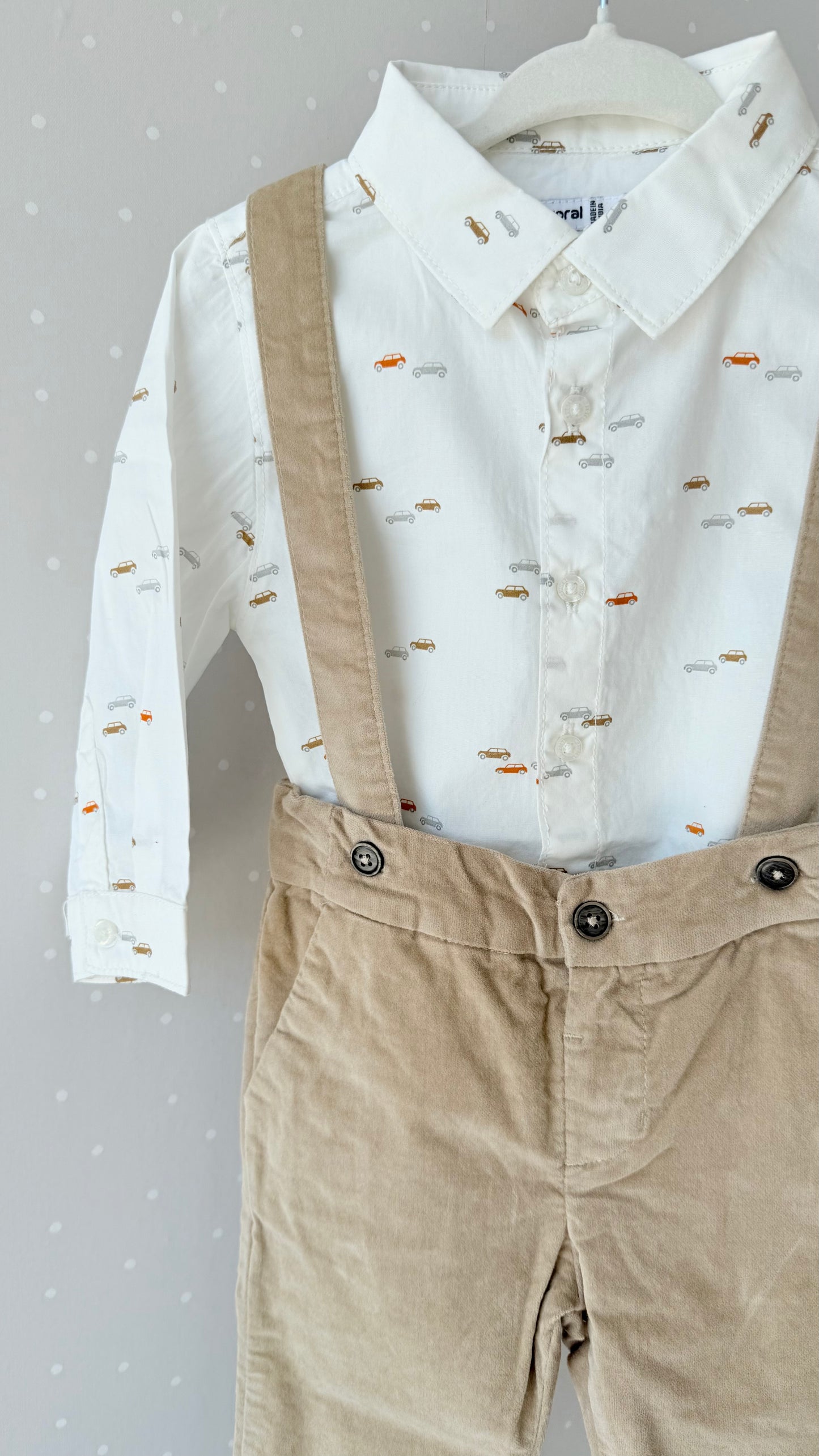 Conjunto camisa y pantalón tirantes