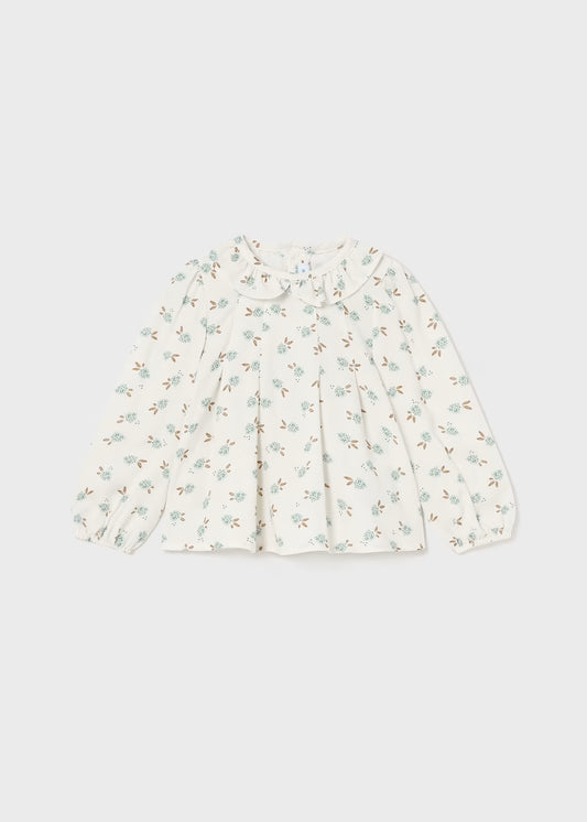 Blusa flores cuello olán
