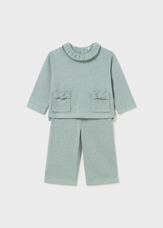 Conjunto pantalón y sudadera
