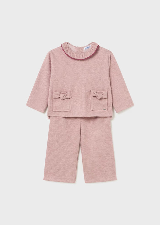 Conjunto pantalón y sudadera
