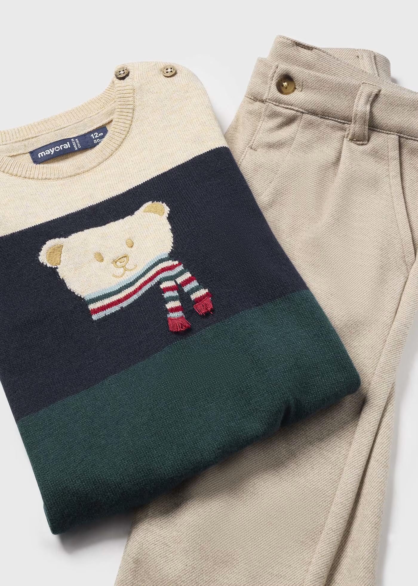 Conjunto pantalón y sueter