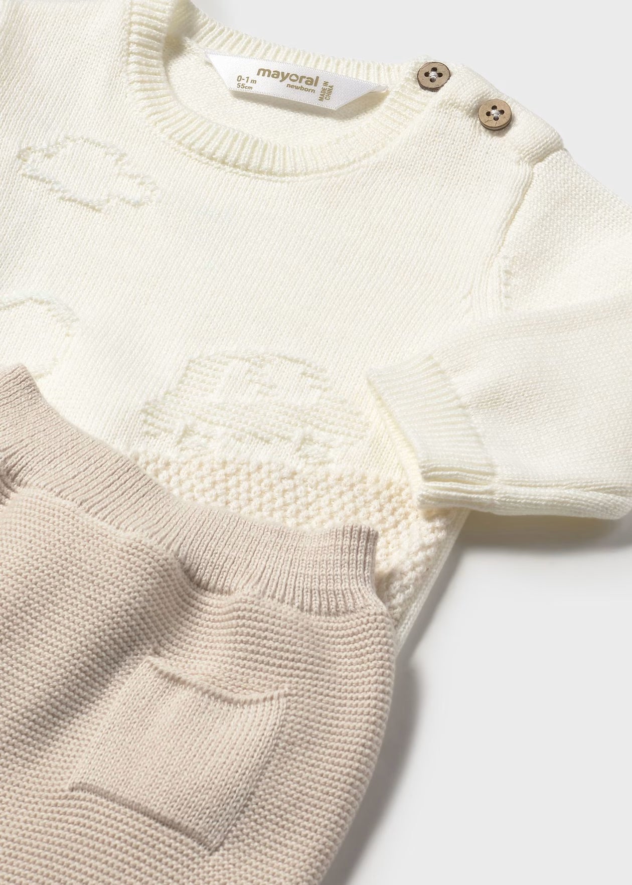Conjunto pantalón y suéter tejido