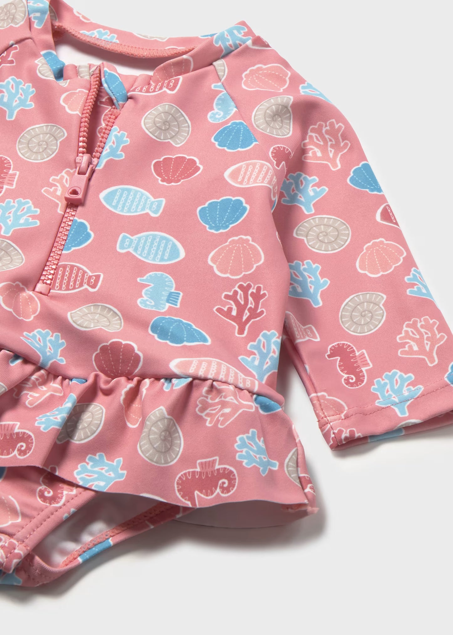 Traje de baño con gorro
