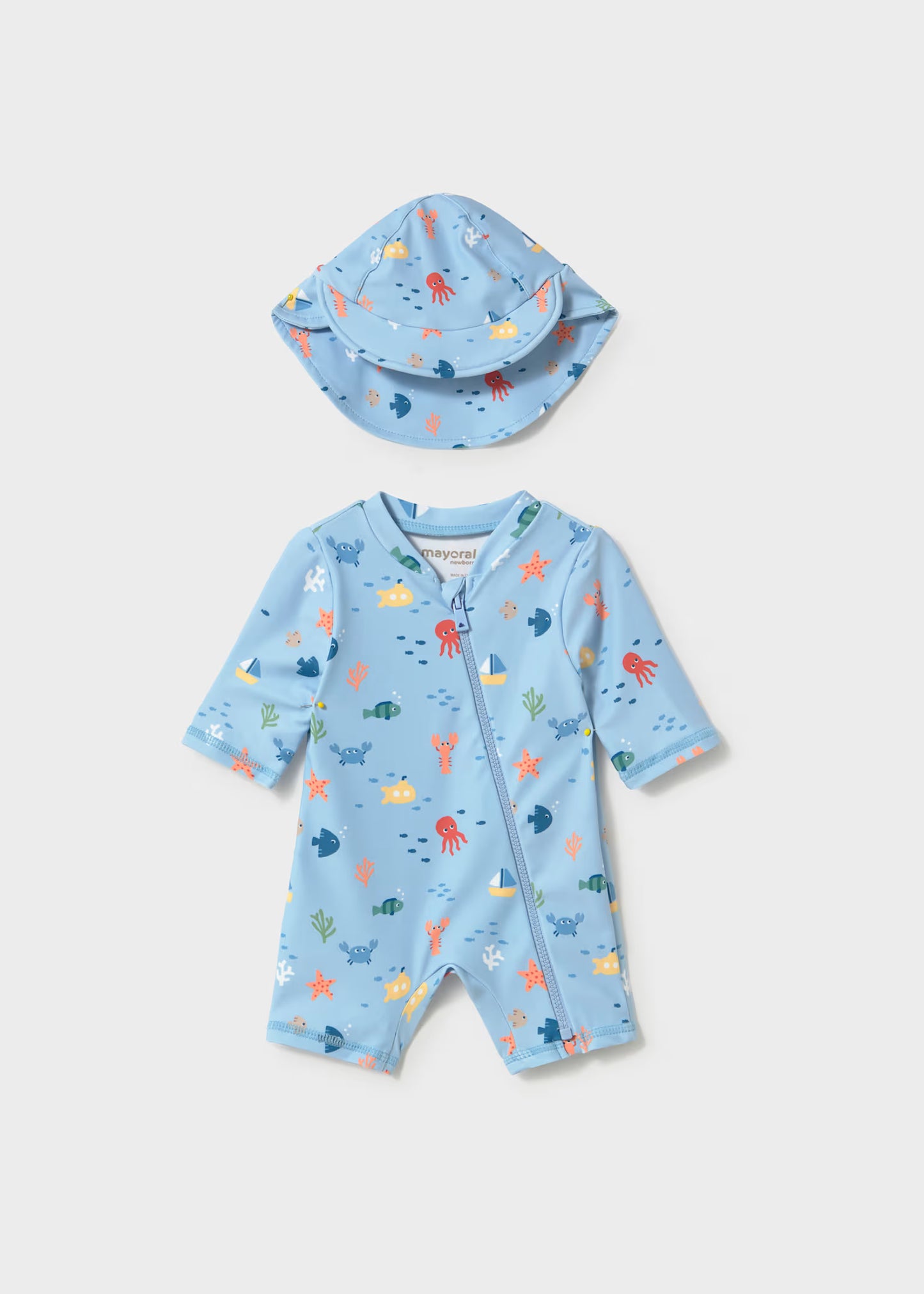 Traje de baño con gorro